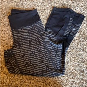 Lululemon capris